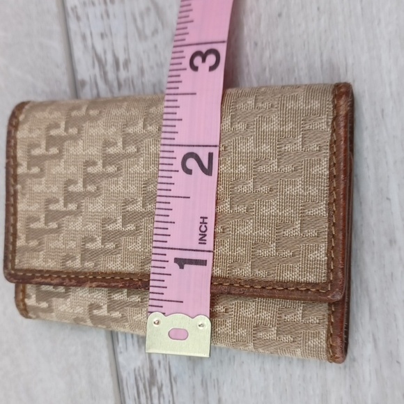 Gucci GG Jacquard Key Case - Picture 10 of 10